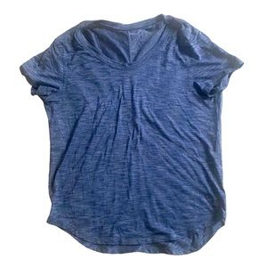 Lululemon women’s short sleeve shirt size medium